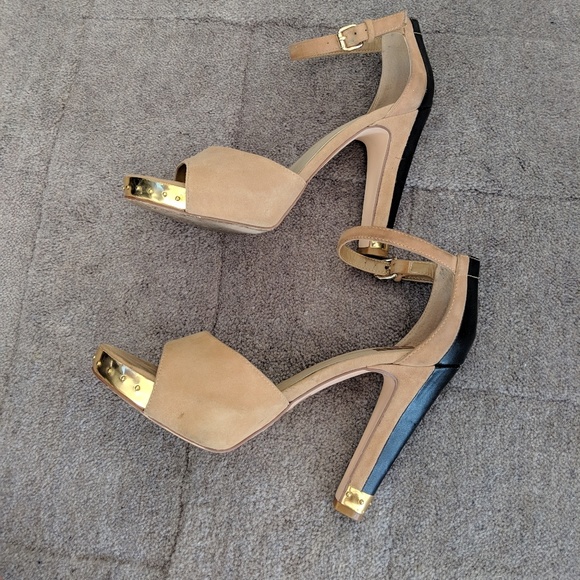 Platform High Heels - Picture 4 of 4